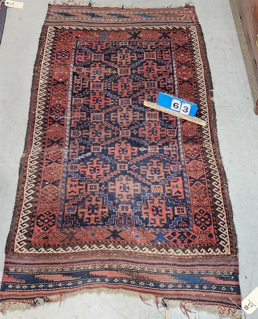Vintage Persian 2'10" X 5'5": Vintage Persian 2'10" X 5'5"