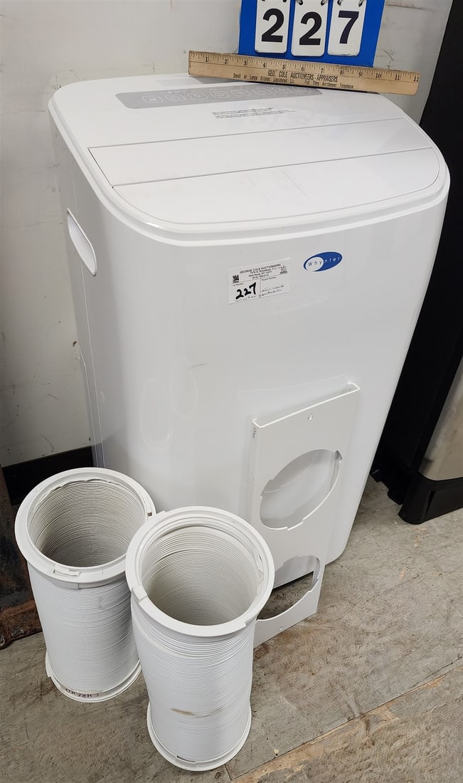 Whynter Portable Air Conditioner (1 of 2)