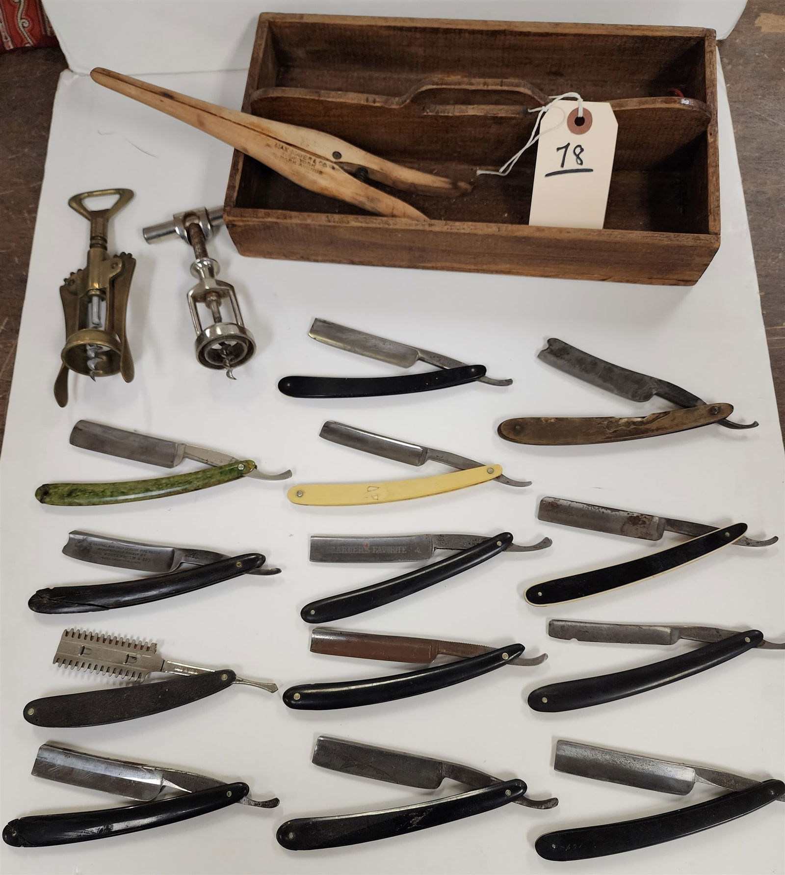 Knife Bx W/ 13 Straight Razors, 2 Cork Screws + Glove Stretcher (1 of 4)