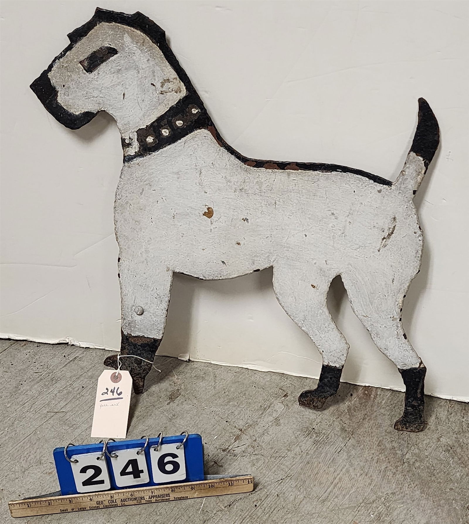 Folk Art Metal Dog Garden Silhouette 20 "H X 22"L (1 of 1)