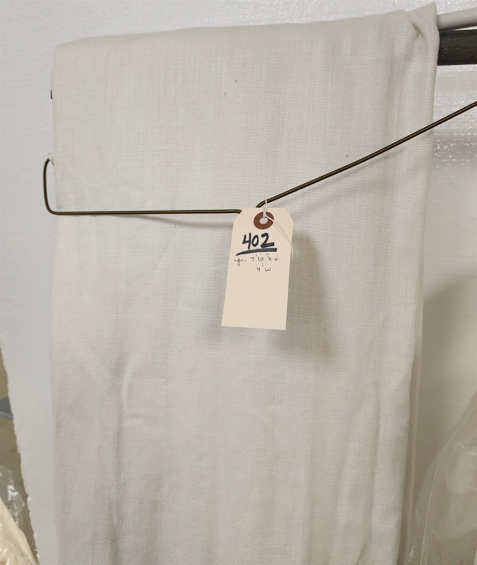 Lot 2 Pr Drapes 7'10"H X 4'W Ea: Lot 2 Pr Drapes 7'10"H X 4'W Ea