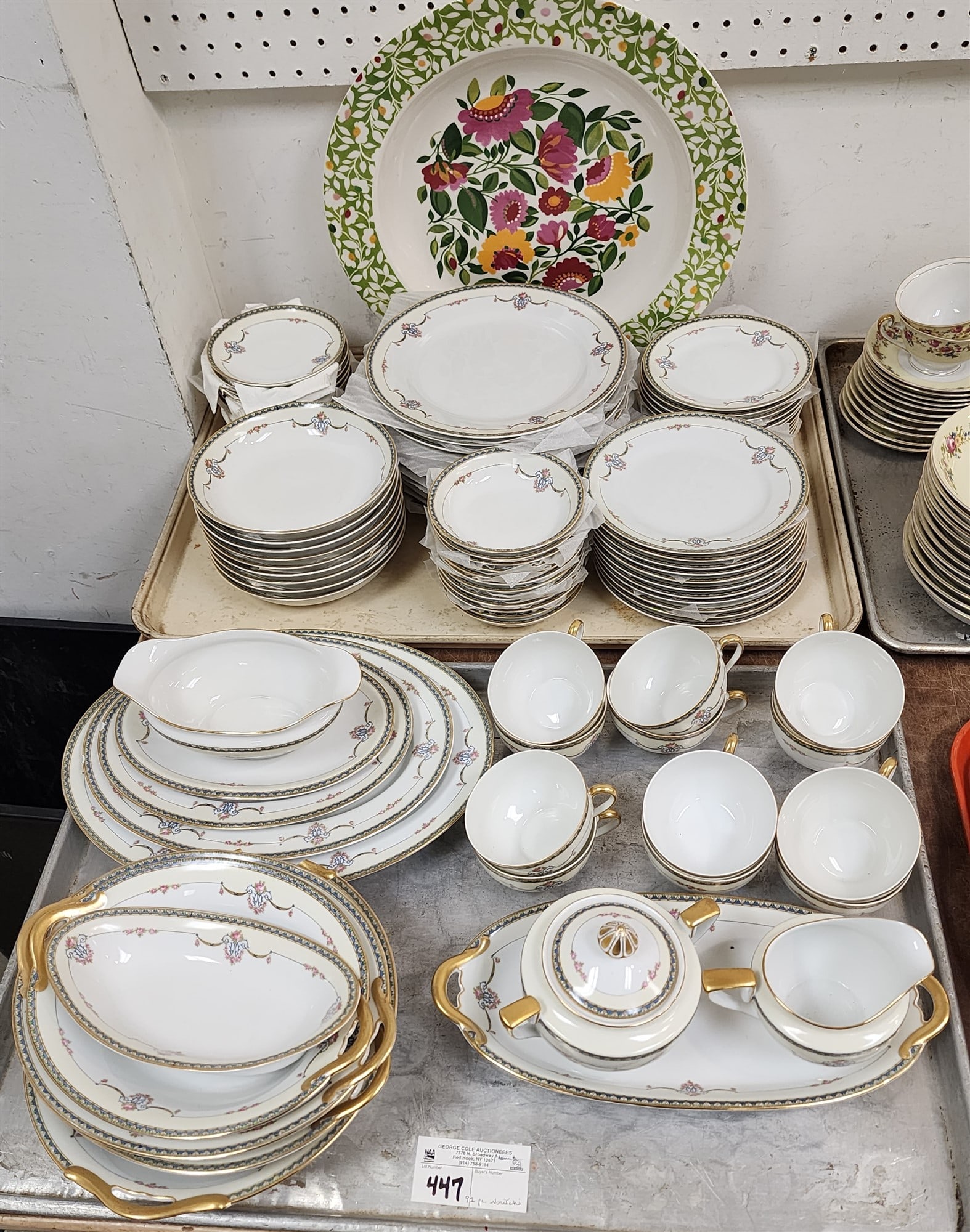 Tray 92 Pc Noritaki "Laureate" Dinner Service (1 of 10)