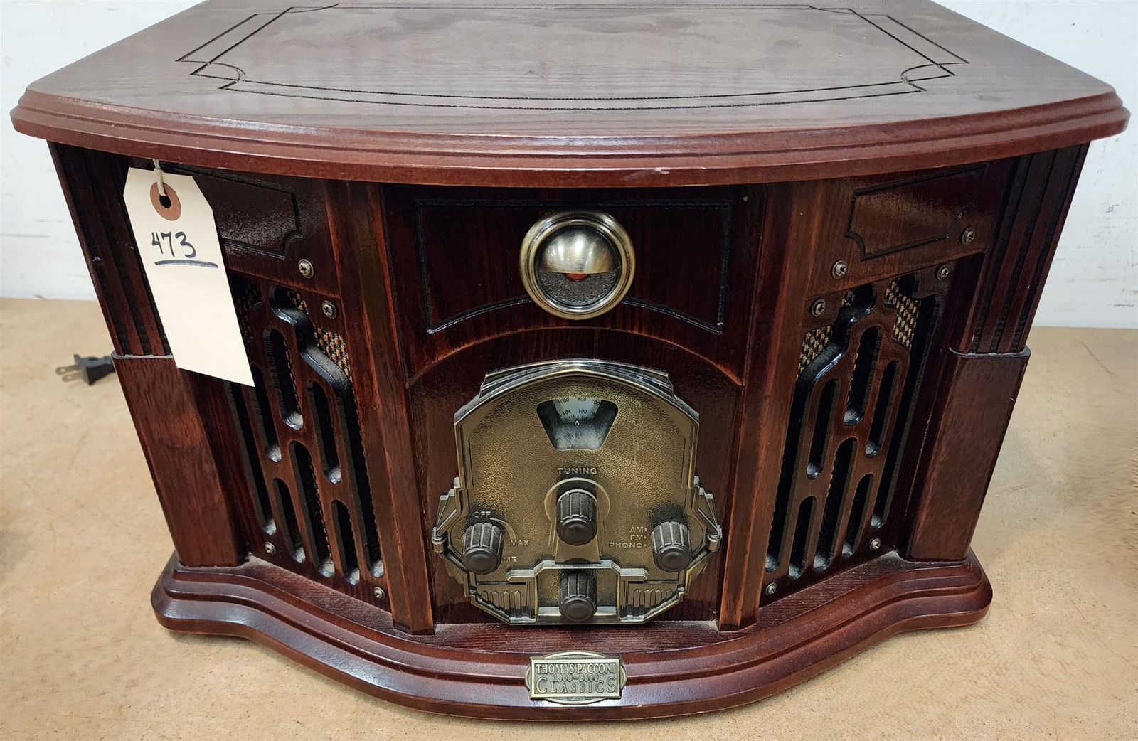 Thomas Passoni Classics Oak Case Turntable Radio 12"H X 18 3/4"W X 13 3/4"D (1 of 5)