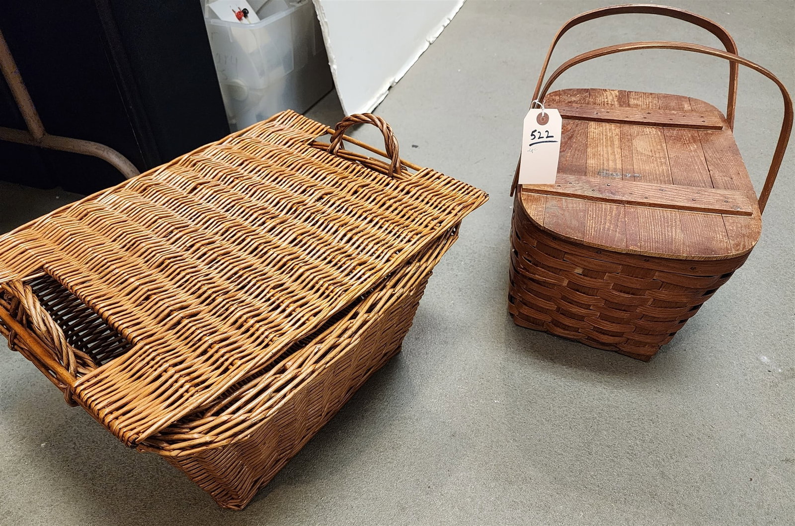 Lot 2 Baskets: Lot 2 Baskets
