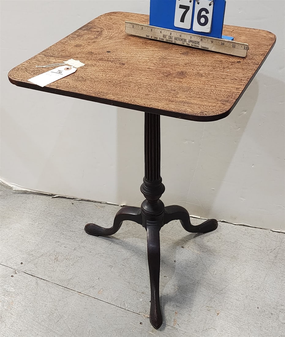 C1800 QA Mahog Candlestand 26"H X 18 1/2"W X 17 1/2"D: C1800 QA Mahog Candlestand 26"H X 18 1/2"W X 17 1/2"D