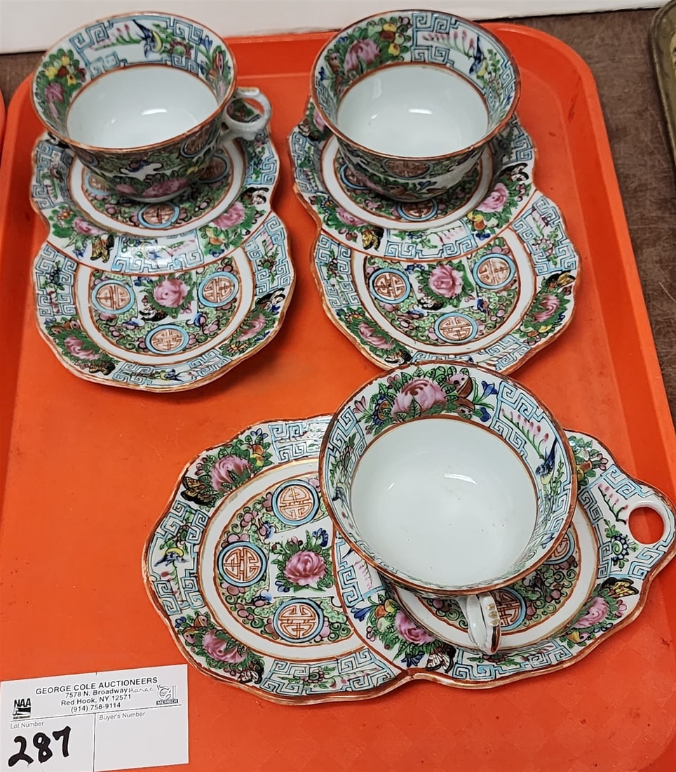 Tray 3 Pc Rose Medallion Cups + Saucers (1 of 3)