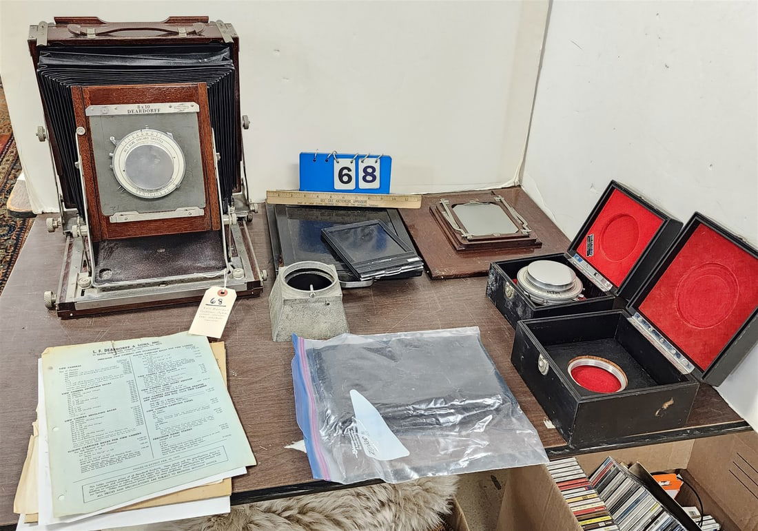 8 X 10 Deardorff Eastman Kodak View Series 3881 Studio Camera w/ Accessories (1 of 5)