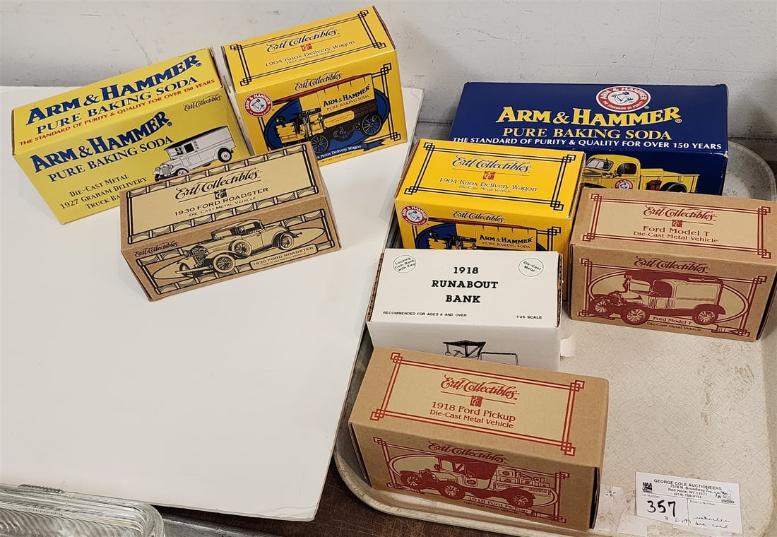 Tray 8 Ertl Bxd Arm + Hammer Die-Cast Vehicles: Tray 8 Ertl Bxd Arm + Hammer Die-Cast Vehicles