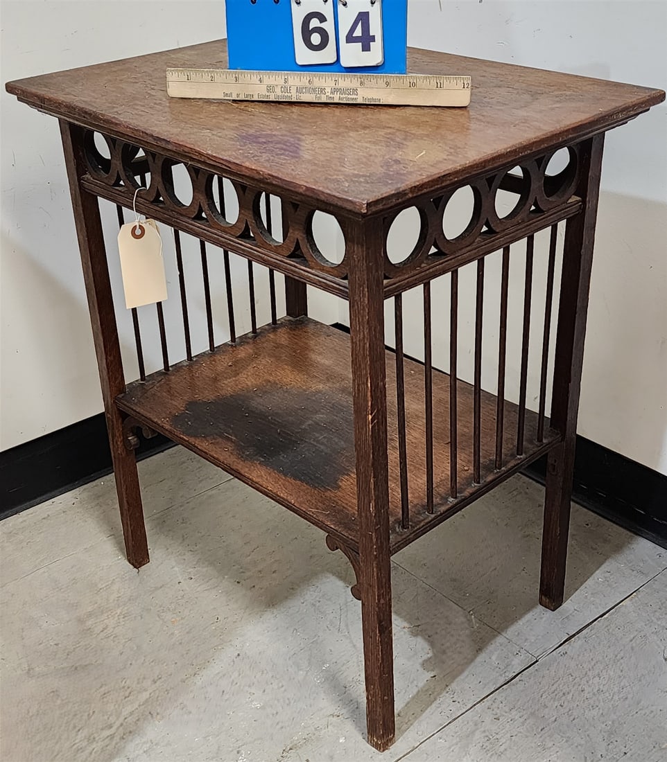 Oak 2 Tier Table 25 1/2"H X 22"W X 16"D (1 of 2)