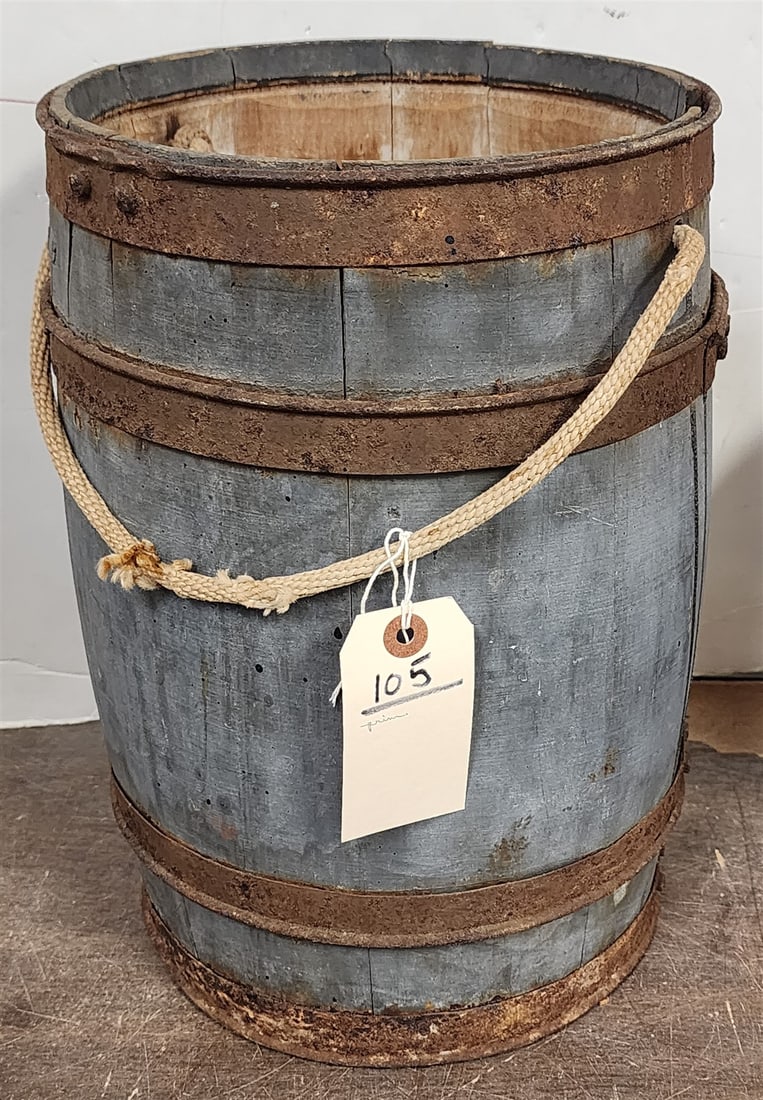 Prim Blue/Gray Barrel 14 1/2"H X 9 1/2"Diam: Prim Blue/Gray Barrel 14 1/2"H X 9 1/2"Diam
