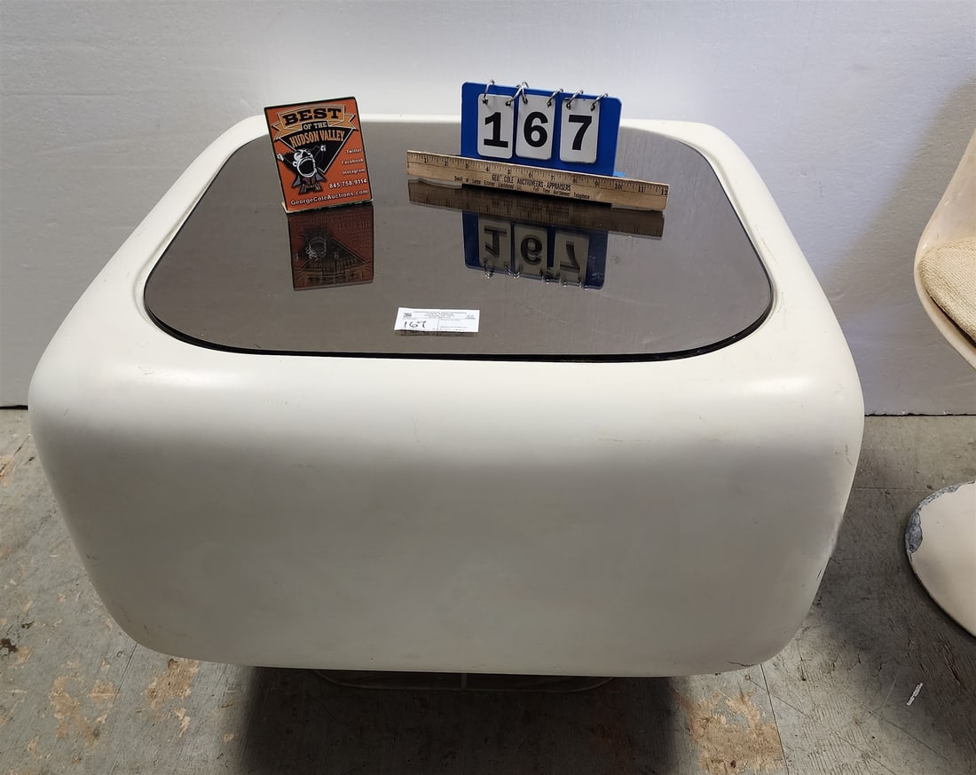 William Andrus For Steelcase Coffee Table 21 1/2"H X 29" Sq (1 of 8)