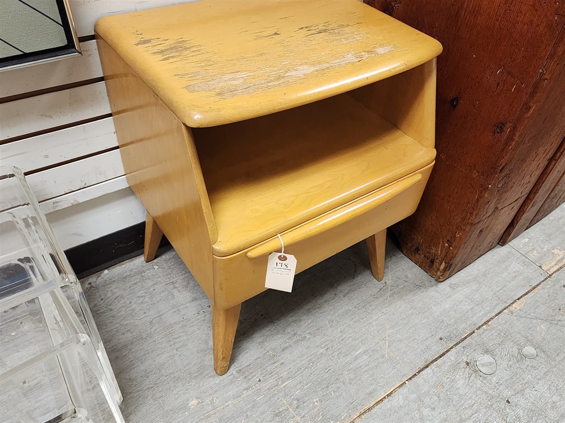 Pr Heywood Wakefield Drawer Night Stands: Pr Heywood Wakefield Drawer Night Stands