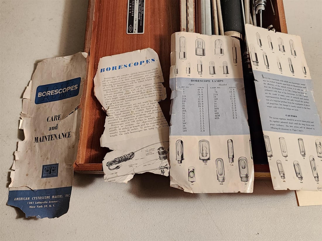 Wooden Cased "Borescope" W/ Contents: Wooden Cased "Borescope" W/ Contents