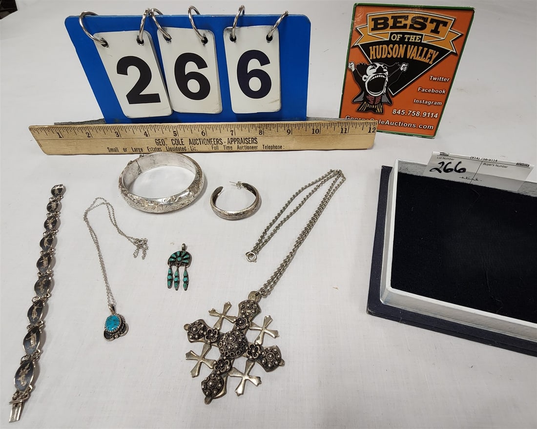 Lot Sterl Jewelry 2.63Ozt: Lot Sterl Jewelry 2.63Ozt