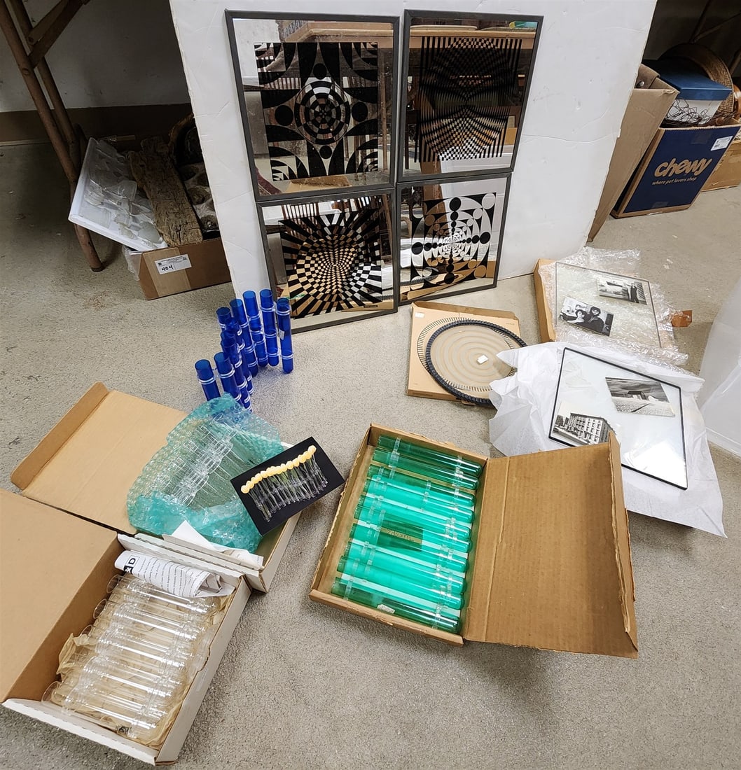 Bx 4 Andy Designs Flex Vases + 2 Ingr Williams Bedford/Downing Glass Floating Frames Etc (1 of 7)