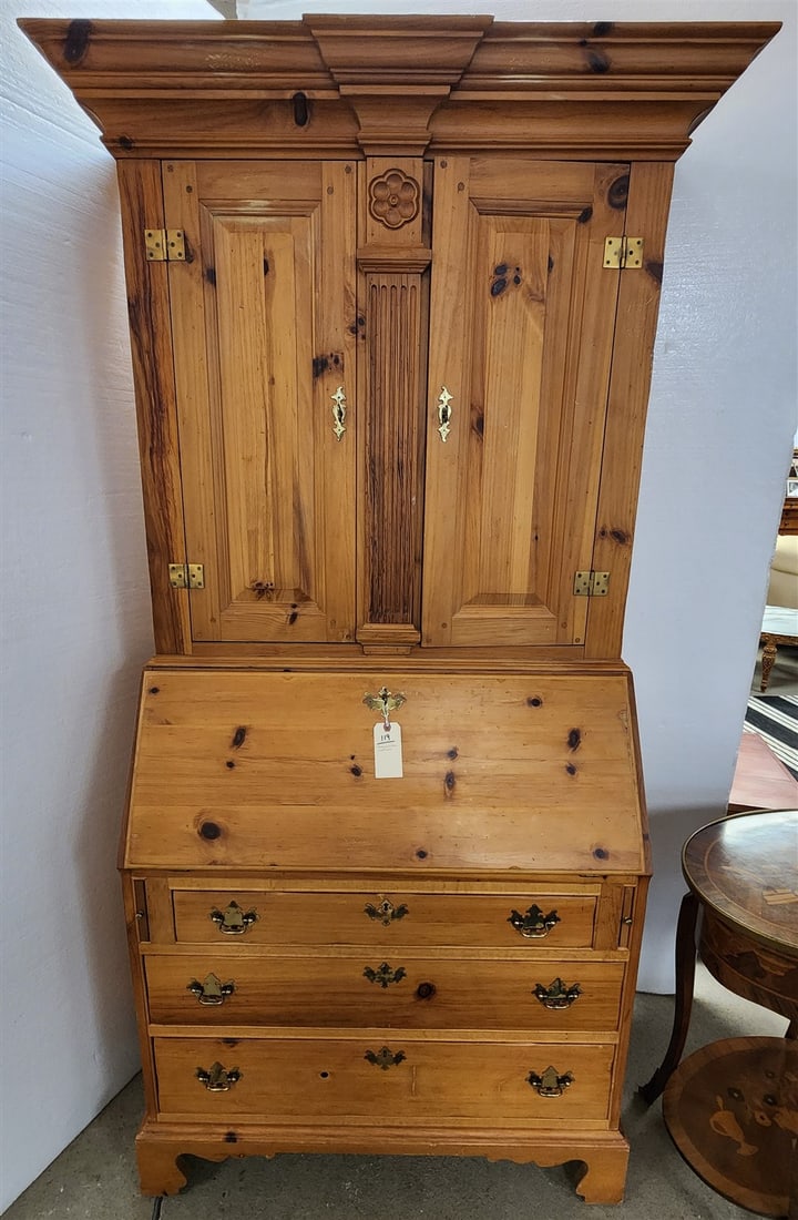 Thomasville Replicas Knotty Pine Secretary Desk 6'8"H X 38"W X 18"D (1 of 6)