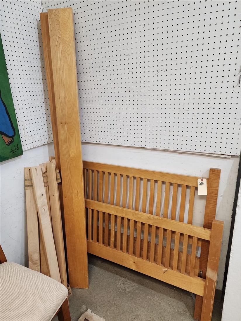 Single Bed Ashwood 39"H X 34"W: Single Bed Ashwood 39"H X 34"W