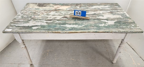 Prim Ptd Harvest Table 28"H X 68 1/2"W X 38"D