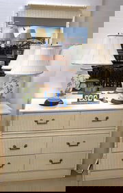 6 Drawer Dresser 31 1/2"H X 4'W X  18"D W/ Mirror 43"X 28 1/2" + 2 Lamps 28"