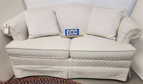 Bassett Settee 31"H X 4'6"w x 21 1/2"