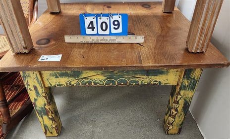 Pine Coffee Table 17 1/2"H X 30" Sq