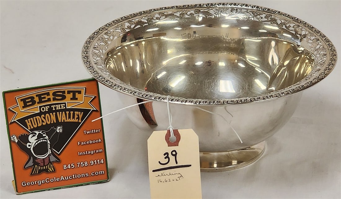 Sterling Meticulated Edge Bowl 4 1/2" H X 10 1/2" D 16.62 ozt.: Sterling Meticulated Edge Bowl 4 1/2" H X 10 1/2" D 16.62 ozt.