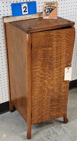 Oak 1 Door Cabinet 32" H X 13 1/2" W X 14 1/2" D