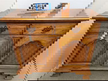 Thomasville Oak Flip Top Server 36 1/2" H X 42" W X 19" D