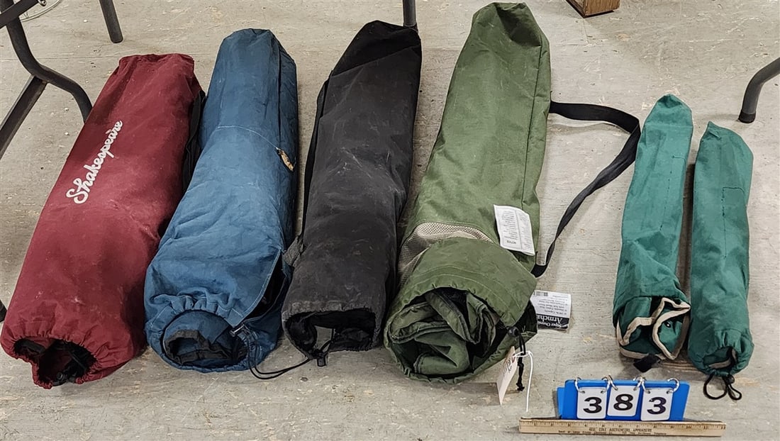 Lot 4 Bagged Folding Chairs + 2 Stools (1 of 2)