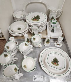 Tray 53 Pc. Pfaltzgraff Christmas Heritage Dinner Service