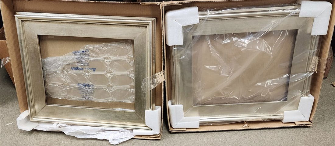 Lot 2 Silver Gilt Frames 11" X 14": Lot 2 Silver Gilt Frames 11" X 14"
