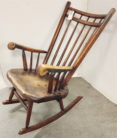 Hunt Furn. Co. Vintage Rocker