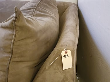 Uphols. Lounge 30" H X 5'5" L X 38" W