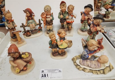 Tray 8 Full Bee Hummels 50/0, 80, 129, 4, 112/1, 57/0, 49 3/0, 1, Crown 24/1