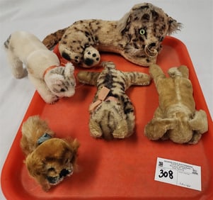 Tray 5 Steiff Animals