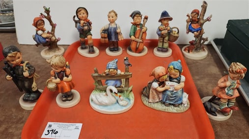 Tray 11 Goebel Hummels - 344, 12/I, 384, 327,81/0, 147/1, 56/3, 378, 186, 143/0, 133