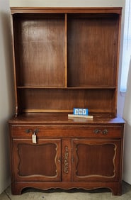 Tomlinson Furn. Mahog. + Maple Hutch 6'11" H X 52" W X 19 1/2" D