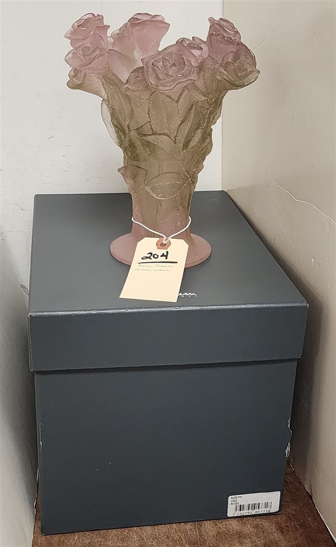 Daum France Rose Vase 8 1/2" w/Bx (1 of 6)