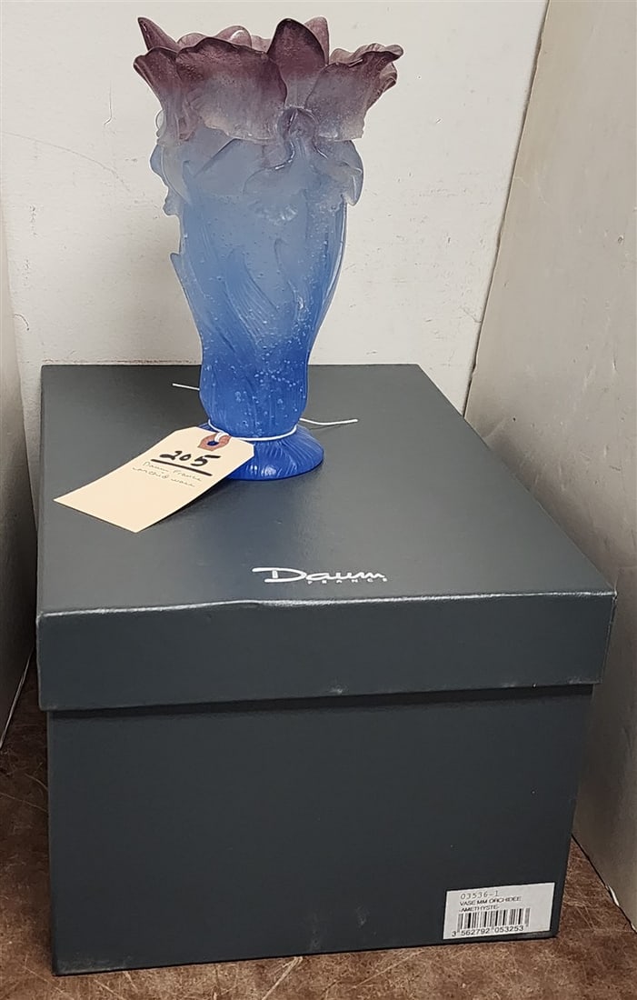 Daum France Orchid Vase 8 1/4" w/Bx (1 of 7)