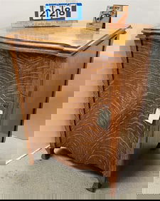 Vintage Singer Sewing Machine In An Oak Cabinet 31" H X 23" W X 17 1/2" D