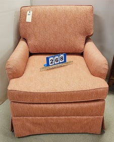 Uphols. Club Chair