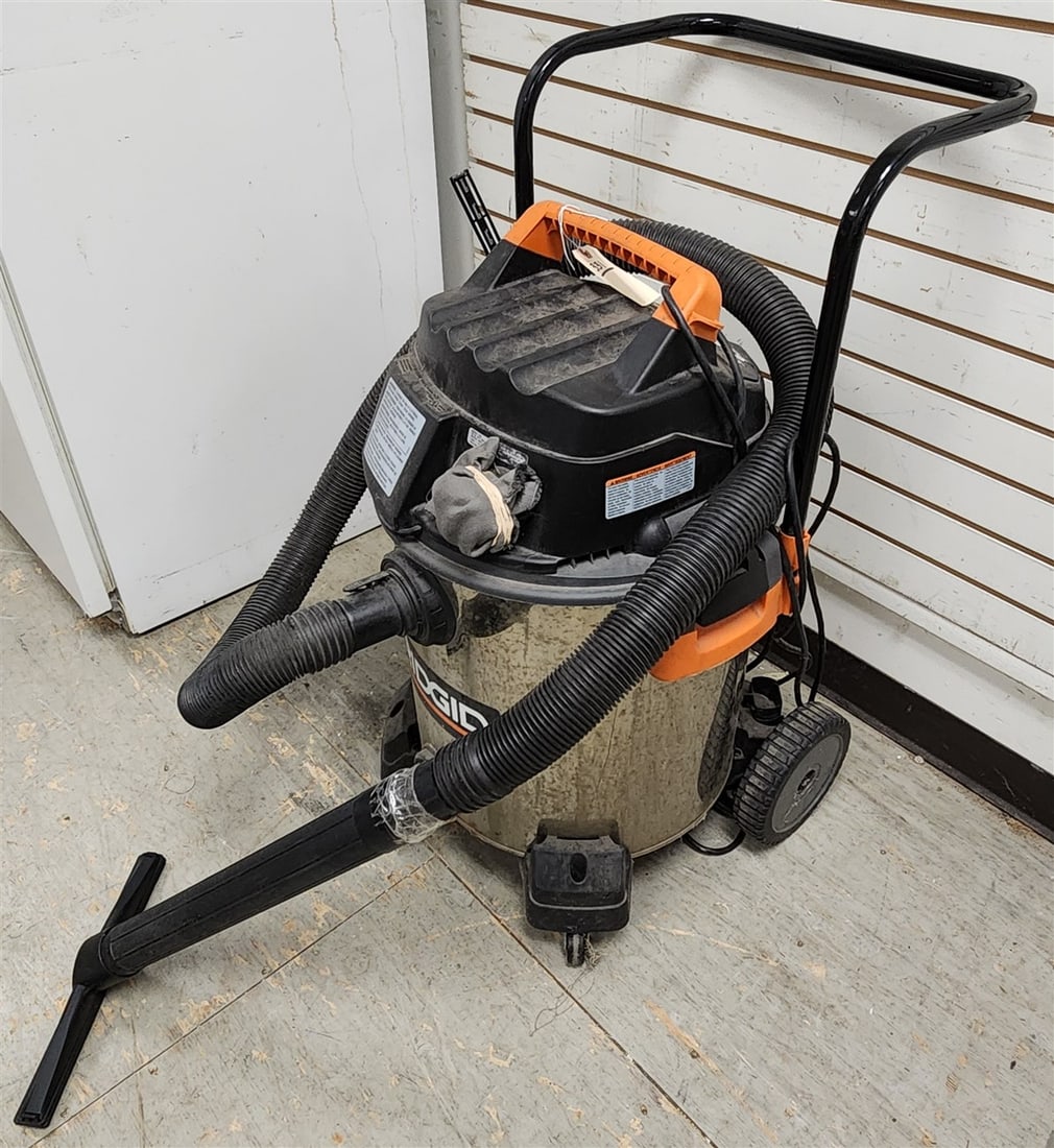 Rigid Shop Vac (1 of 3)