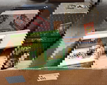 Bx Vintage toys "Little Miss" Sewing Machine, Little Orphan Annie Elec. Stove, Little Travelers