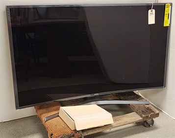 Samsung 47" Curved TV