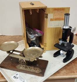 Tray Eastman Studio Scale + Monolux Microscope