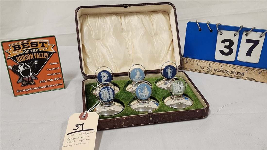 Vintage Bx'd Wedgewood Jasperware + Sterl. Place Card Holders (1 of 6)