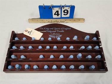 The Kings + Queens Of England Wedgewood Jasperware 40 Pc. Thimble Coll. w/Wooden Rack