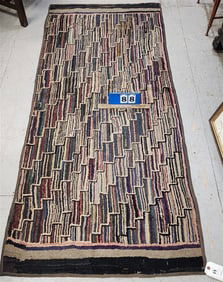 Hooked Rug 2'10" X 6'8"