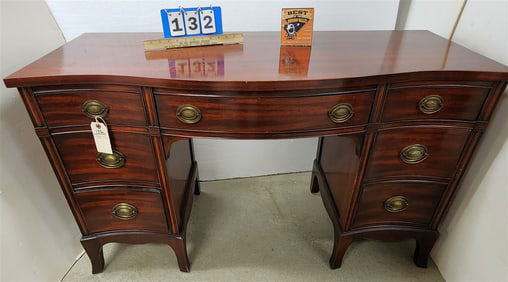 Mahog. Hepplewhite Style Vanity 30" H X 49" W X 20" D