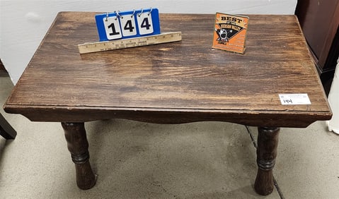 Oak Bench 17 1/2" H X 32" W X 19" D